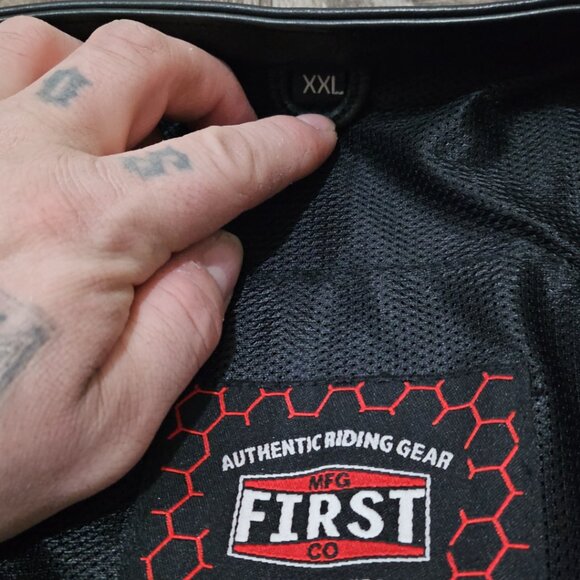 Clubstyle Leather Vest Size XXl - Picture 4 of 4